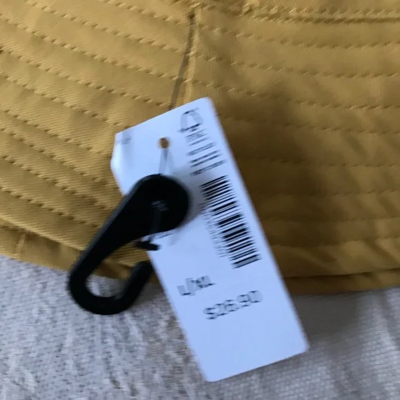 Bucket Hat - Picture 4 of 5